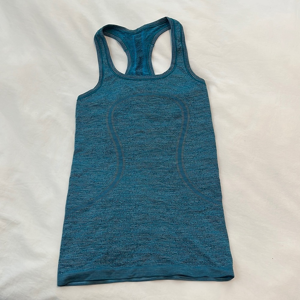 Lululemon tank top